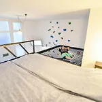 דירה Altitude Loft *